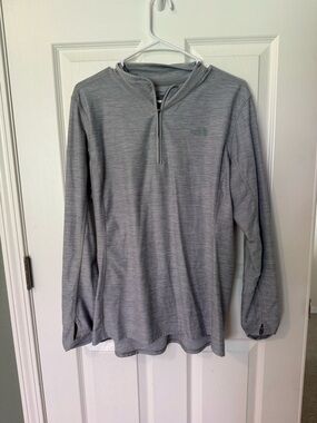 The North Face Light Gray Women's Pullover